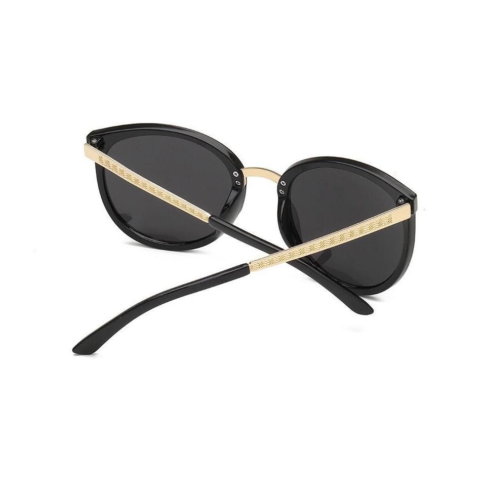 Óculos de Sol Feminino Inside - Estilo e Proteção com um Toque de Sofisticação!