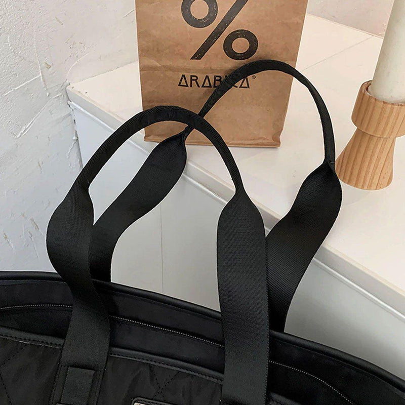 Bolsa Femiina de Mão Nylon Grande Espaçosa Leve e Moderna