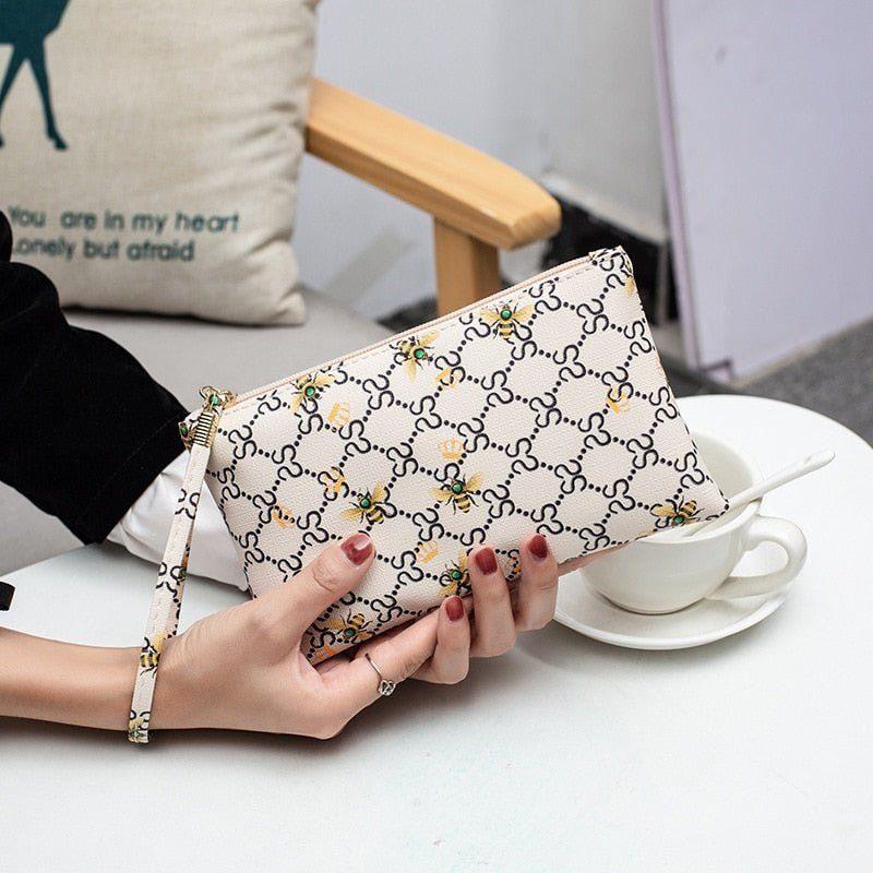 Bolsa Feminina de Mão Bee Clutch Estampada Carteira