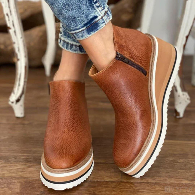 Bota Feminina Cloe - O Melhor da Moda Outono & Inverno - Últimas Unidades - Queima de Estoque