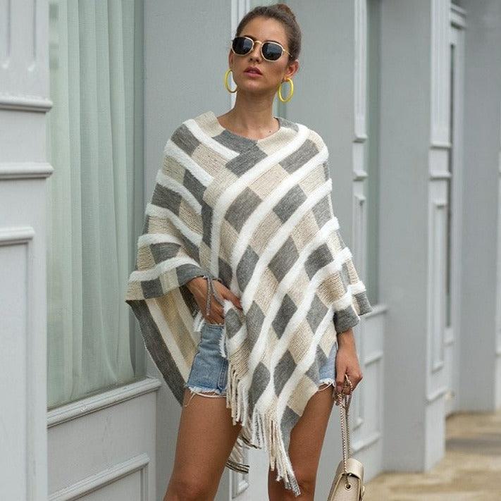 Poncho Feminino Britney Listrado Cor Variada - A peça-chave para um look sofisticado e moderno!